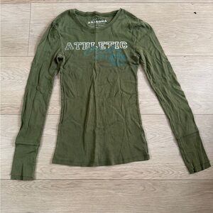 Arizona Jean Company Athletic Olive Long Sleeve Tee